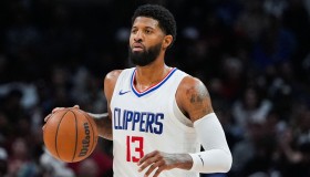 杜兰特信心满满，称火箭夺冠对手仅两队，湖人尚不足以